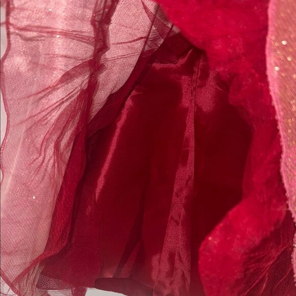 Indian style gown Glittery Red Dress with Floral Accent NWT 4/5 yrs - Picture 7 of 9